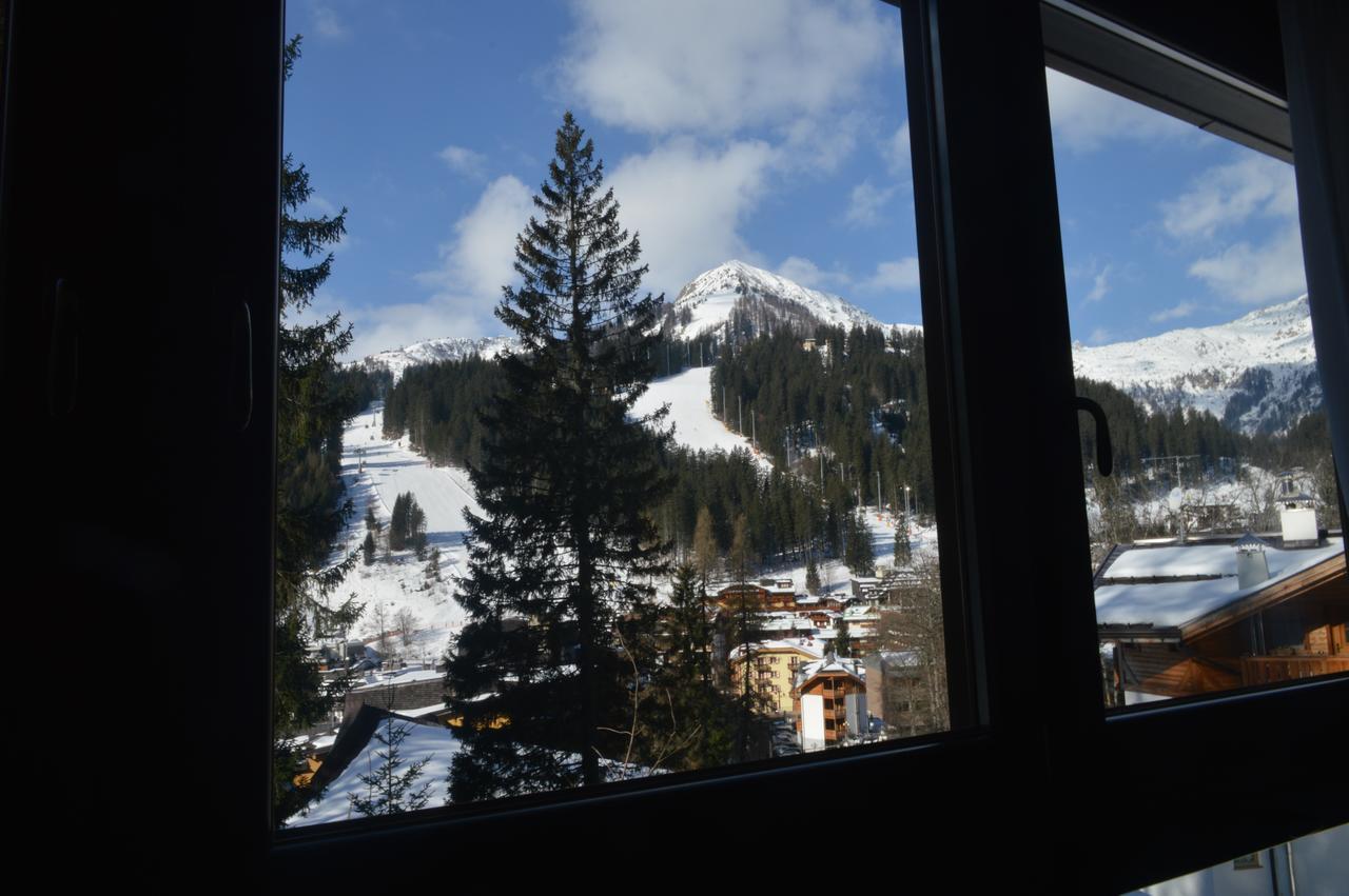 Aparthotel Chalet Dei Pini Madonna Exteriér fotografie