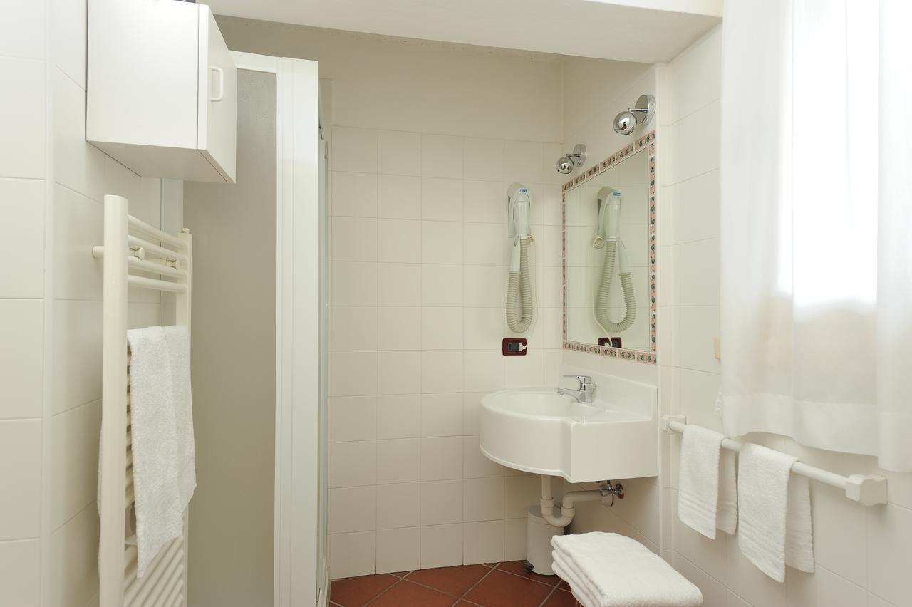 Aparthotel Chalet Dei Pini Madonna Exteriér fotografie